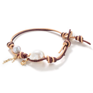 Desert Sand Baroque Pearl Gold Flower Chain Leather Anklet - Joie DiGiovanni 